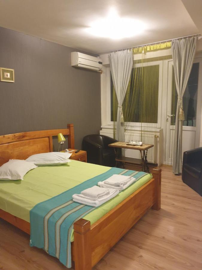Хостел Sc Afitos Srl Дробета-Турну-Северин Экстерьер фото